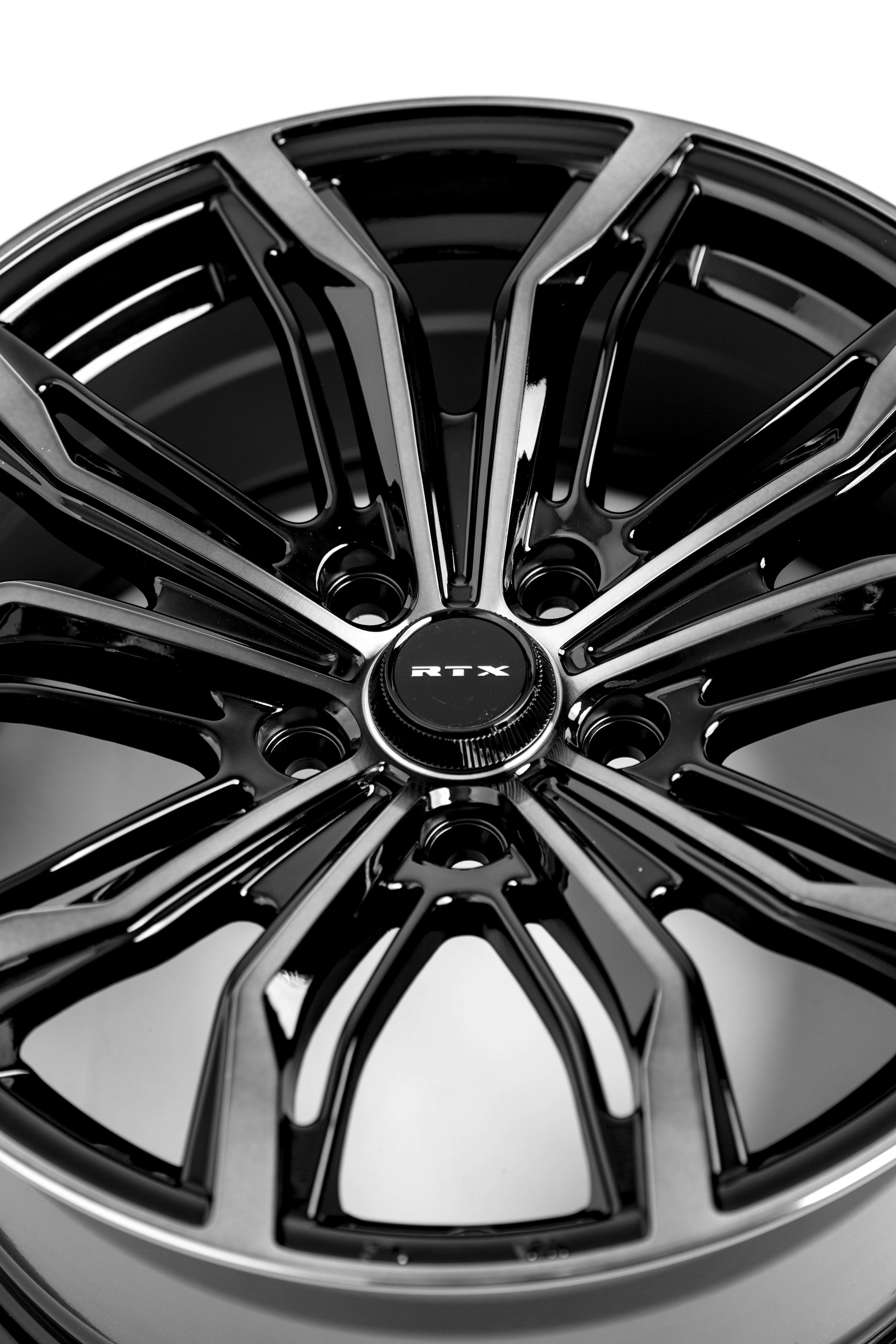 Black Widow • Black Machined Grey • 17x7.5 5x114.3 ET42 CB73.1