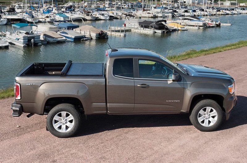 Truxedo® • 545801 • Lo Pro QT® • Soft Roll Up Tonneau Cover • Toyota Tundra 07-21 6'6"