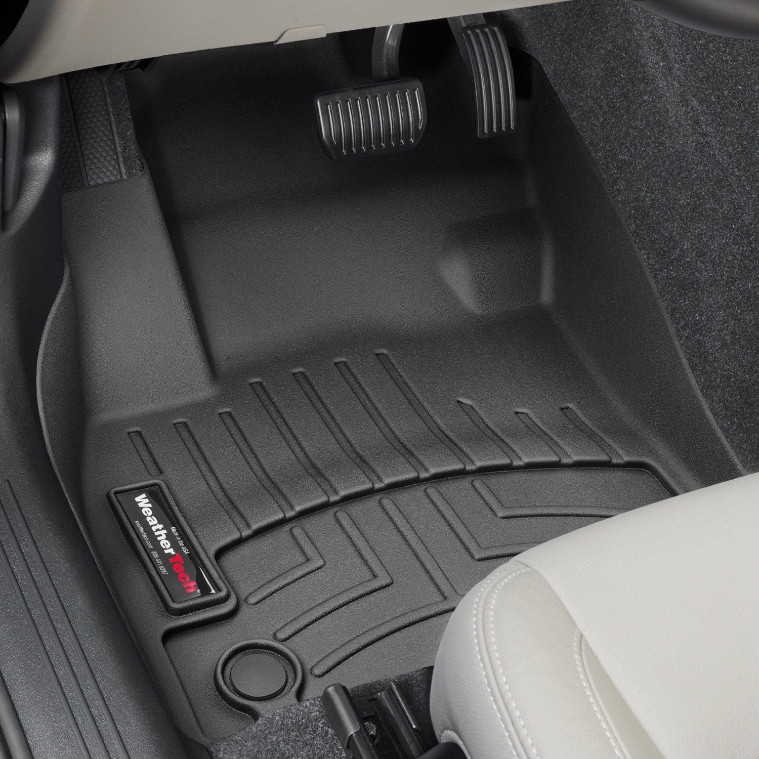 Weathertech® • 4414191 • FloorLiner • Molded Floor Liners • Black • First Row • Volvo XC40 19-22