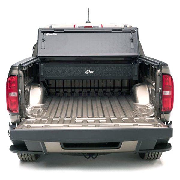 BAK® • 226602 • BAKFlip G2 • Hard Folding Tonneau Cover • Honda Ridgeline 17-23